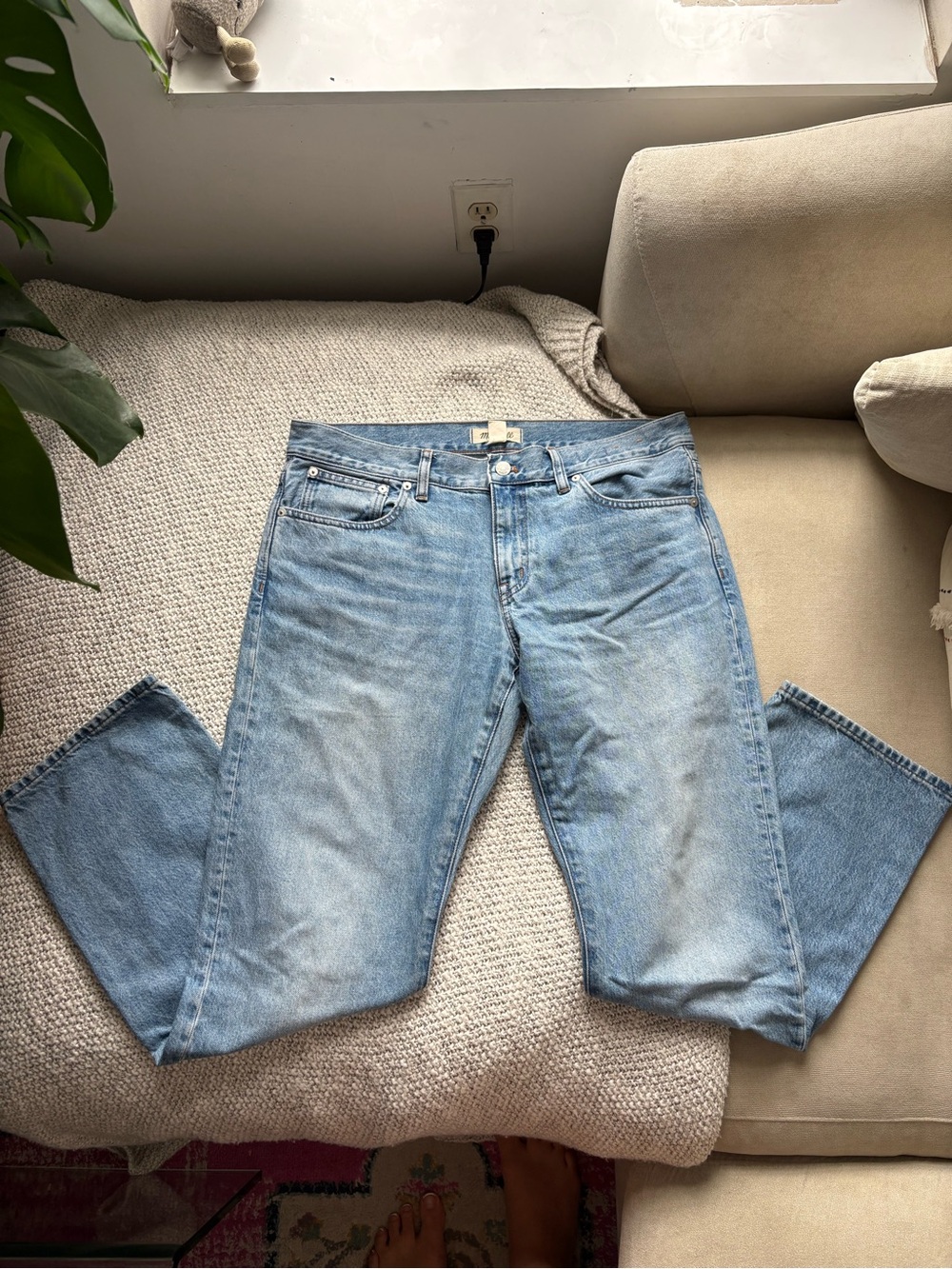 Madewell 90s low rise Straight-Leg Jeans